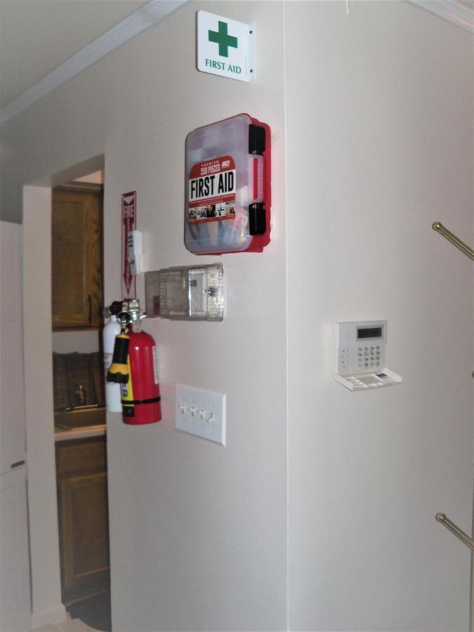 Two Bedrooms Apartment Manage And Supervise By Host Endless Features Amenities Dishwasher Washer Dryer Best Wifi Internet Services By Verizon Fios 960 Upload 960 Download Bi Monthly Free Housekeeping Services Huge 10000 Square Footage New York Eksteriør billede