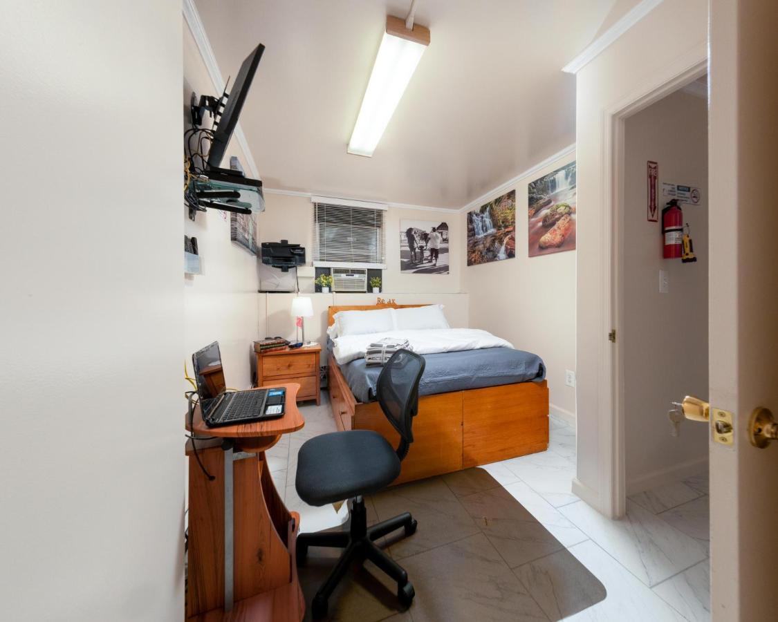 Two Bedrooms Apartment Manage And Supervise By Host Endless Features Amenities Dishwasher Washer Dryer Best Wifi Internet Services By Verizon Fios 960 Upload 960 Download Bi Monthly Free Housekeeping Services Huge 10000 Square Footage New York Eksteriør billede
