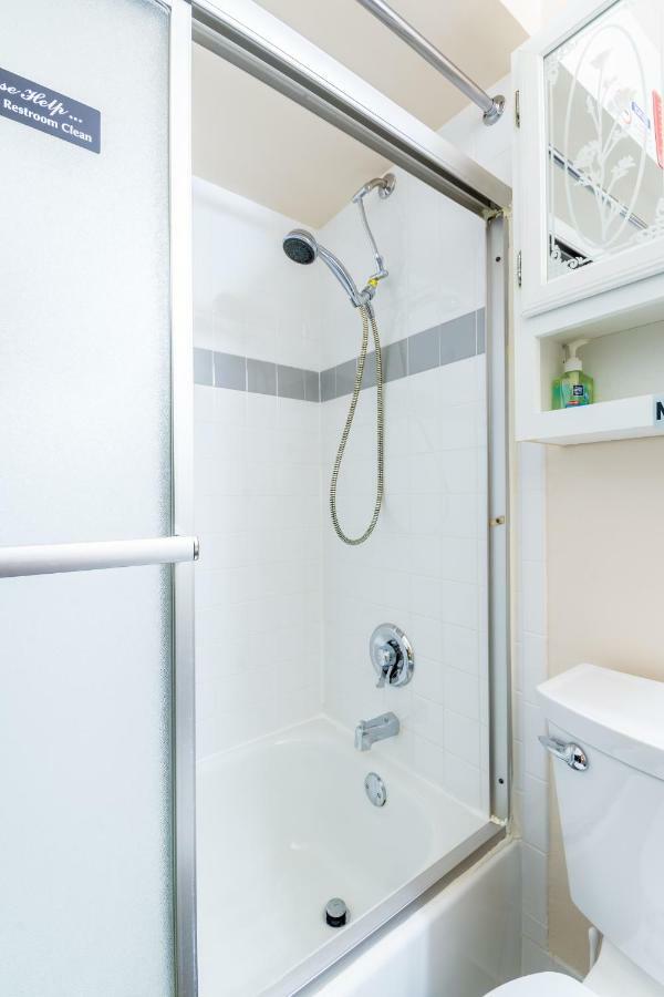 Two Bedrooms Apartment Manage And Supervise By Host Endless Features Amenities Dishwasher Washer Dryer Best Wifi Internet Services By Verizon Fios 960 Upload 960 Download Bi Monthly Free Housekeeping Services Huge 10000 Square Footage New York Eksteriør billede