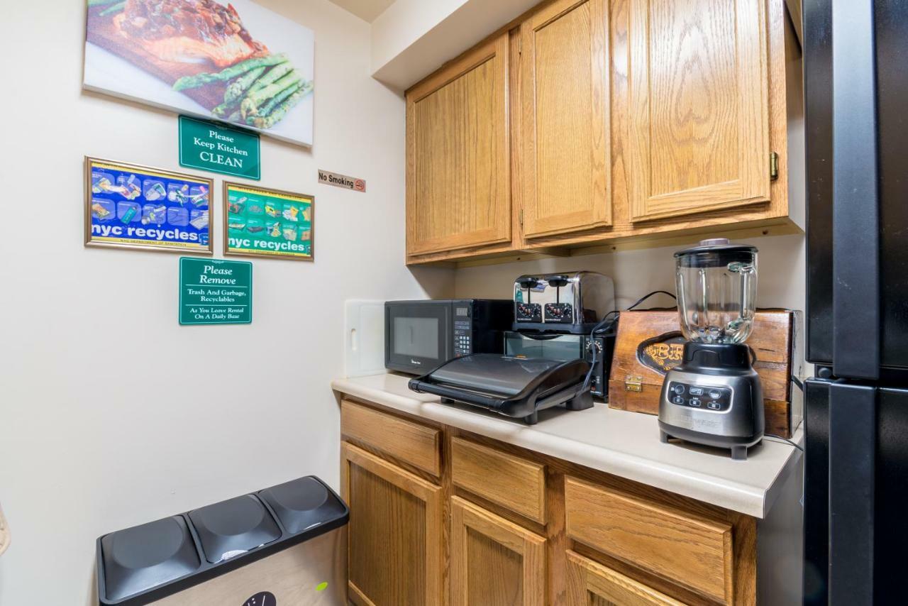 Two Bedrooms Apartment Manage And Supervise By Host Endless Features Amenities Dishwasher Washer Dryer Best Wifi Internet Services By Verizon Fios 960 Upload 960 Download Bi Monthly Free Housekeeping Services Huge 10000 Square Footage New York Eksteriør billede